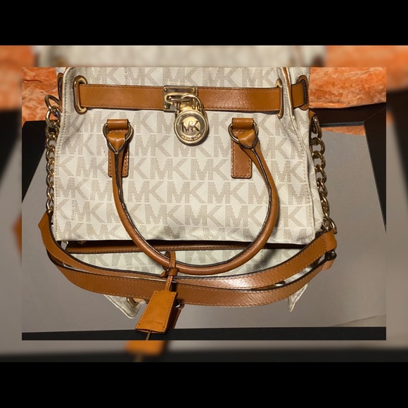 Michael Kors Bag - Picture 5 of 7